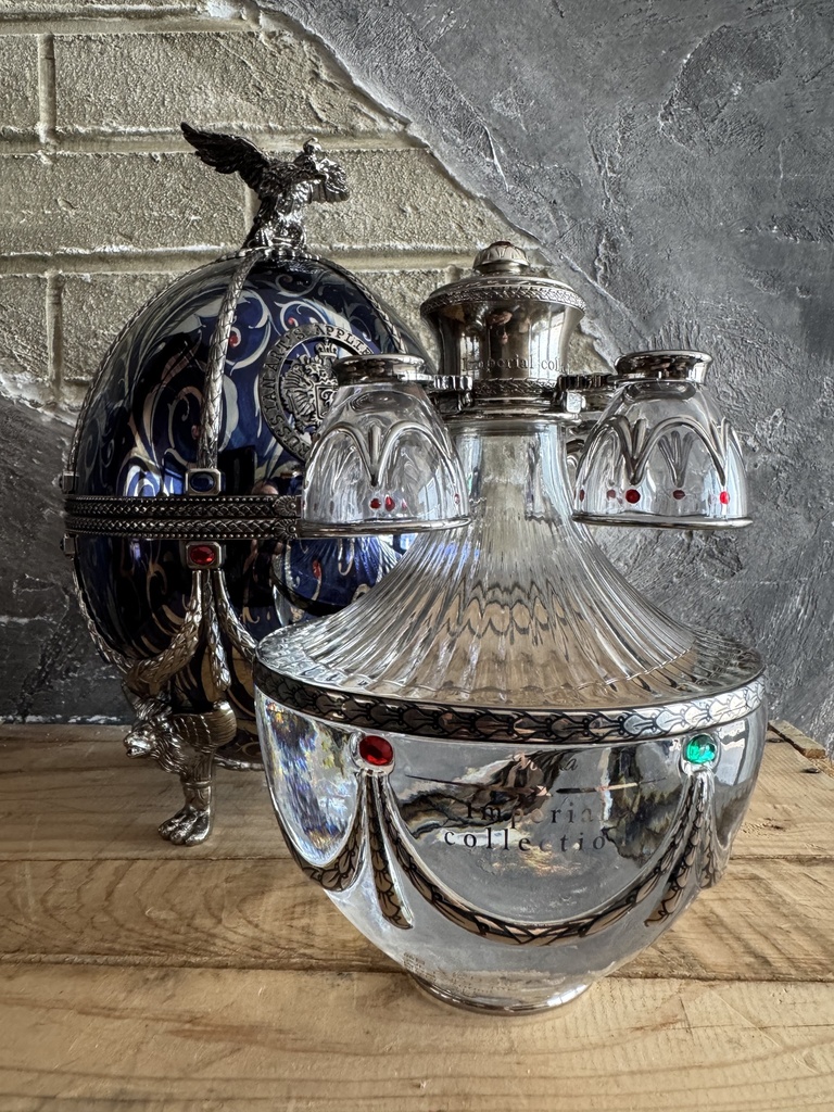 Ladoga Imperial Collection Blue & White
