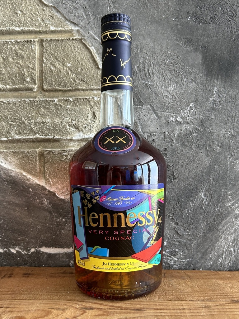 Hennessy VS 2011 KAWS trade