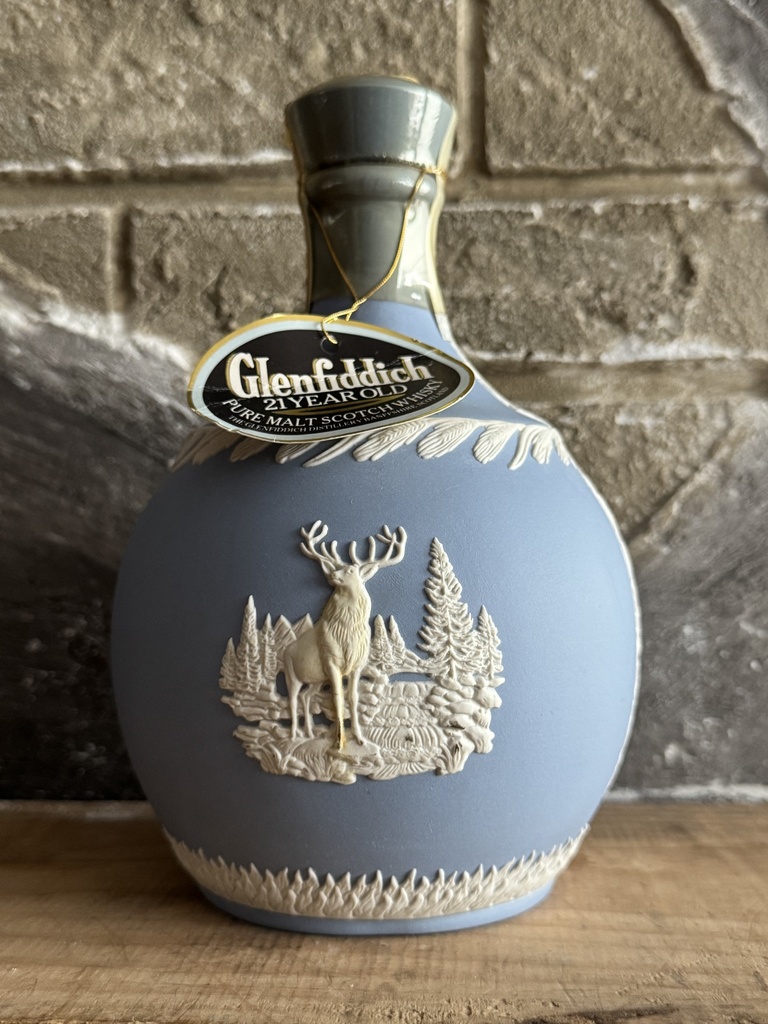 Glenfiddich 21 years Wedgwood Jasper | Old Liquor Company Glenfiddich 21 years Wedgwood Jasper | Old Liquor Company